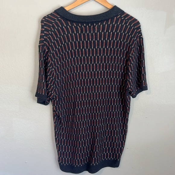 Hollister - Picture 2 of 3